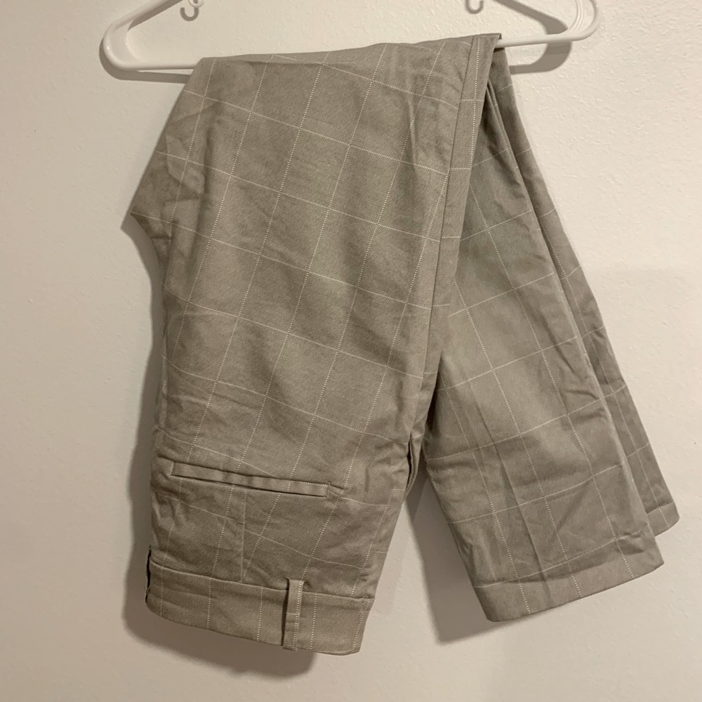 H&M stretchy dress pants in grey plaid